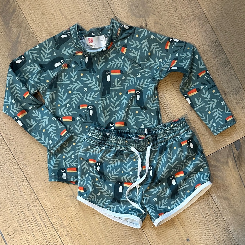 Pearl Street Swim Boys Rashguard and Short Swim Set - Size 3 / 4 - Toucan